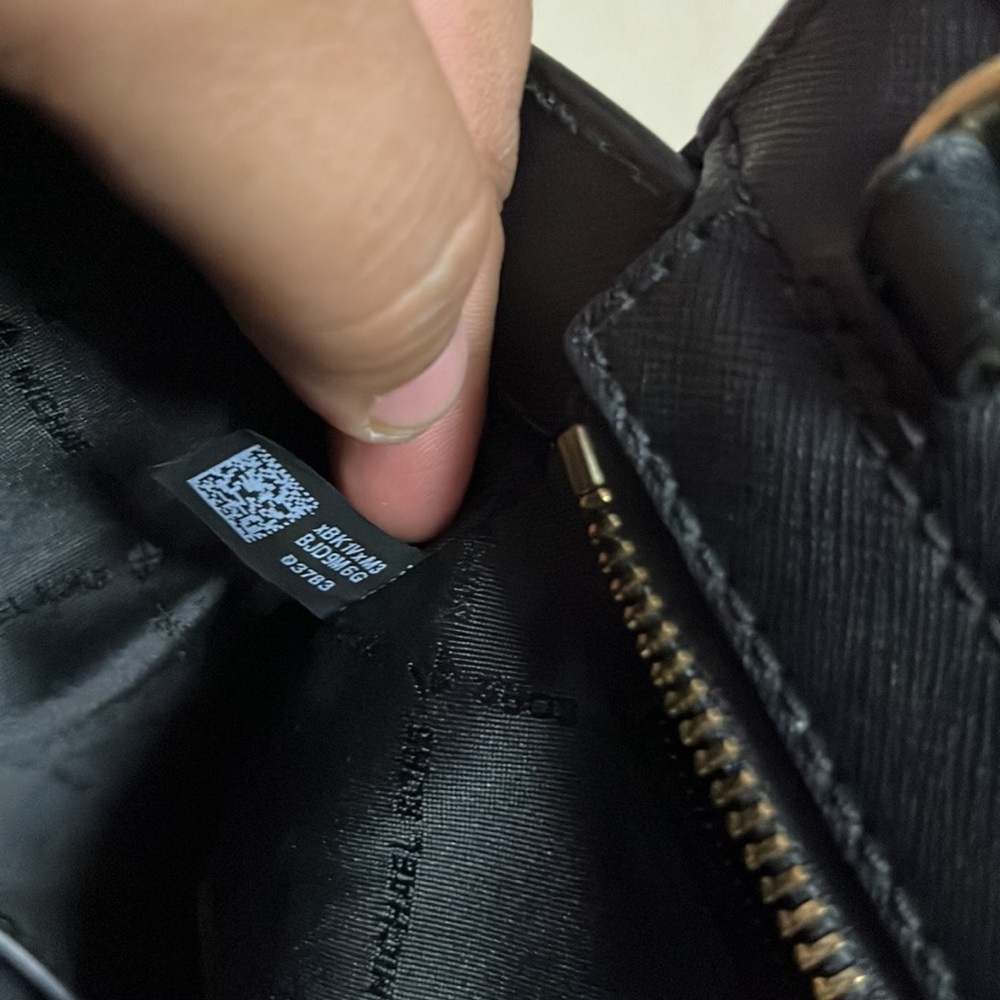 Authentic studded Mk in new without tag condition - Picture 11 of 11